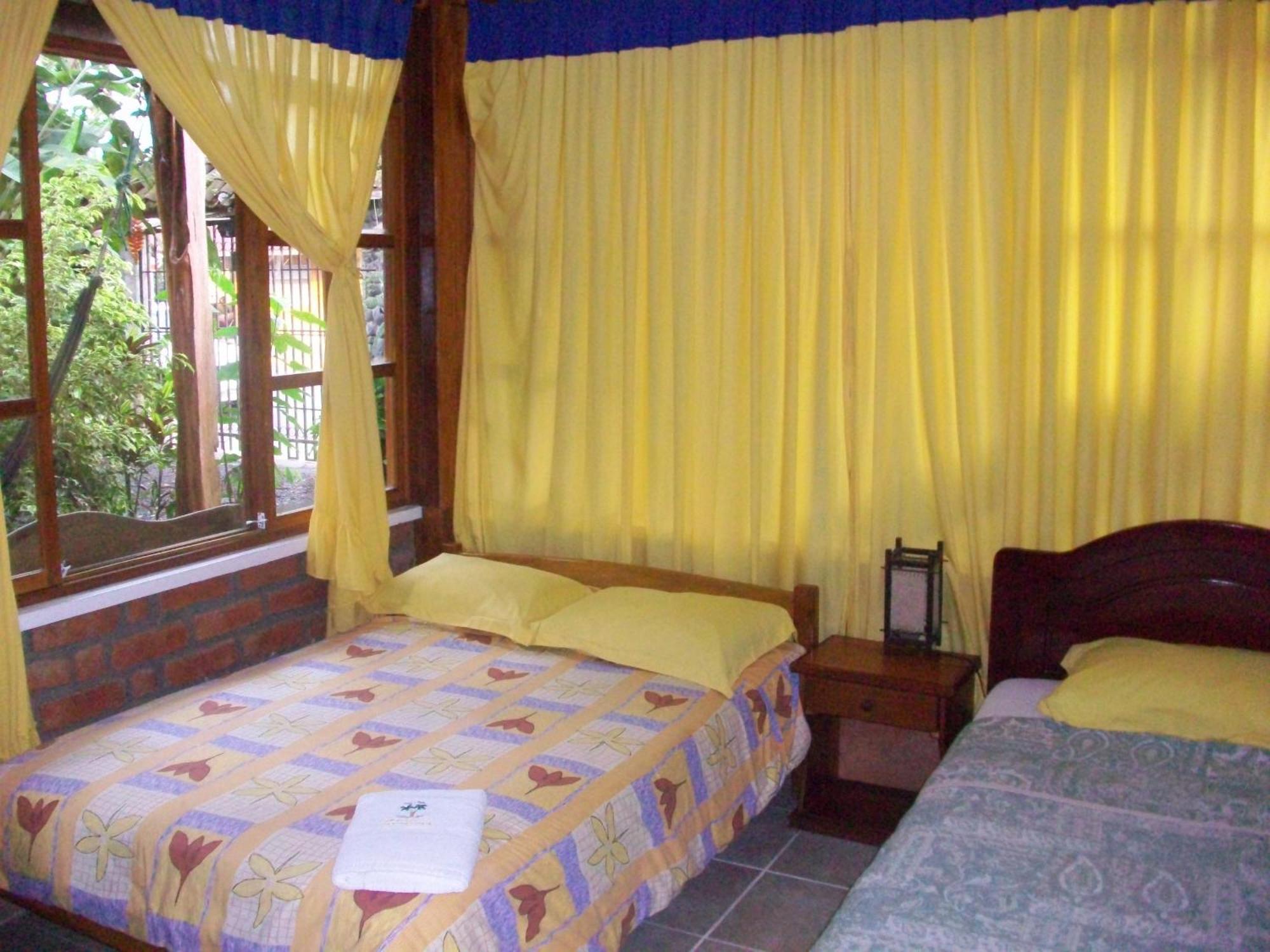 Hostal Las Palmas Puyo Exteriér fotografie