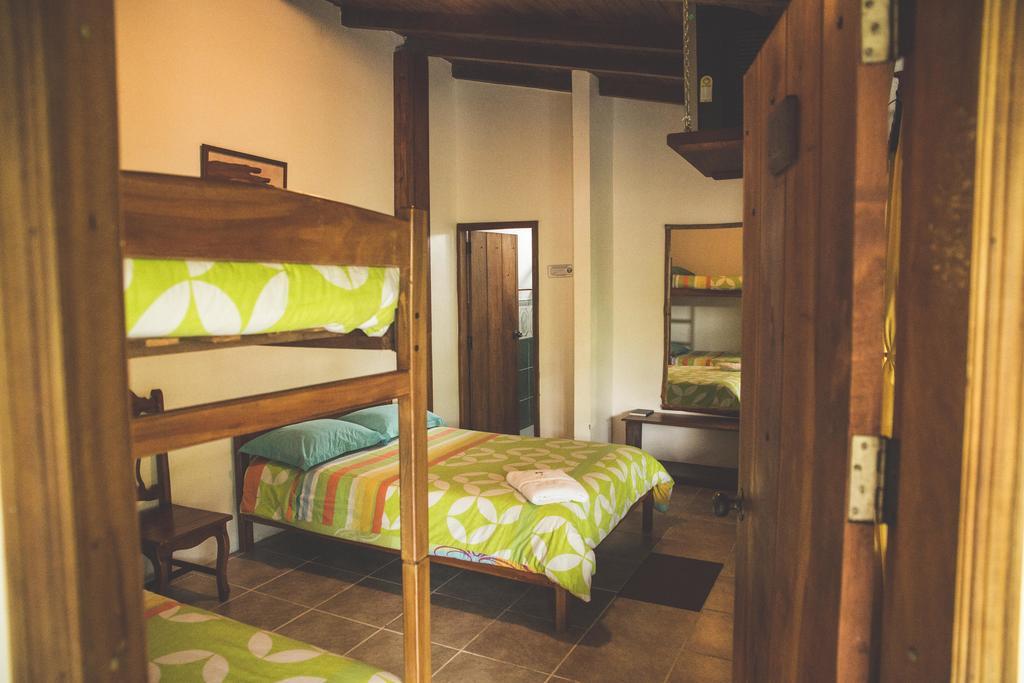 Hostal Las Palmas Puyo Exteriér fotografie