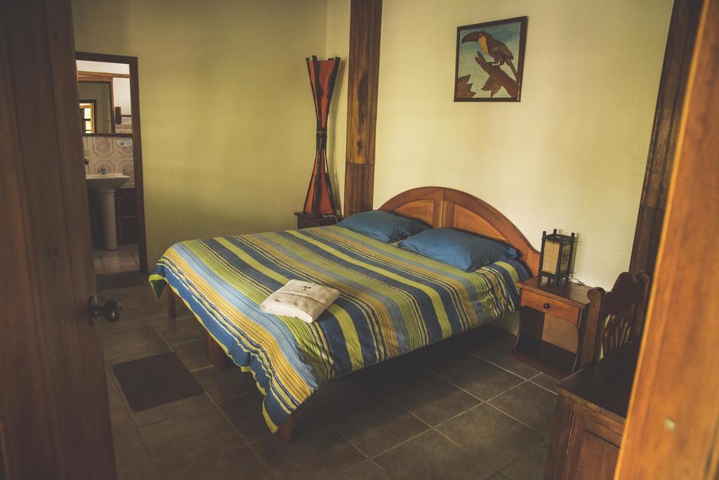 Hostal Las Palmas Puyo Exteriér fotografie